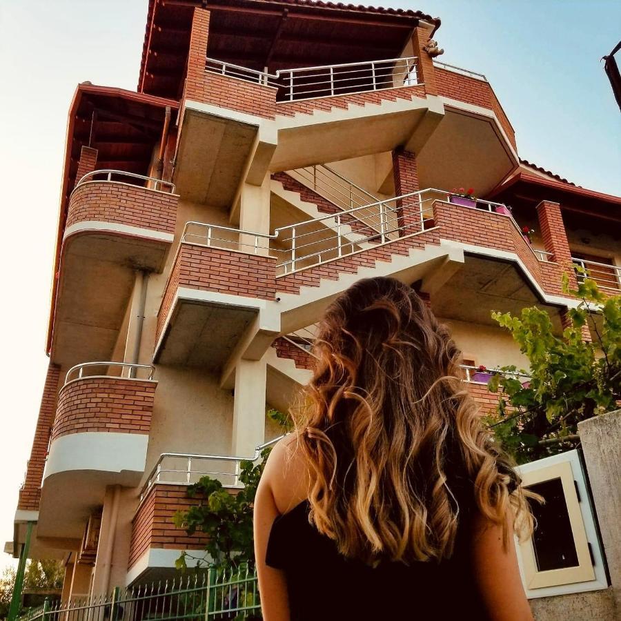 Vila Anxhelo Vlorë Екстериор снимка