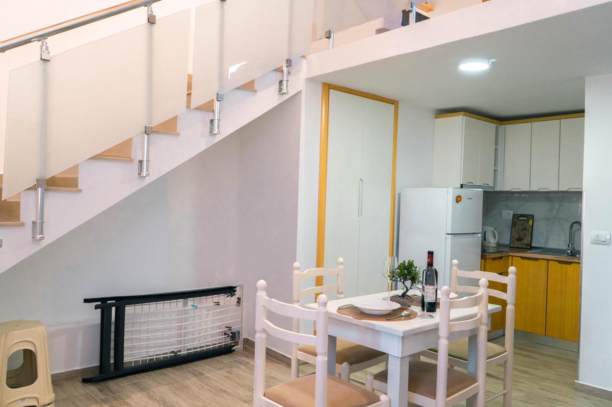 Vila Anxhelo Vlorë Екстериор снимка