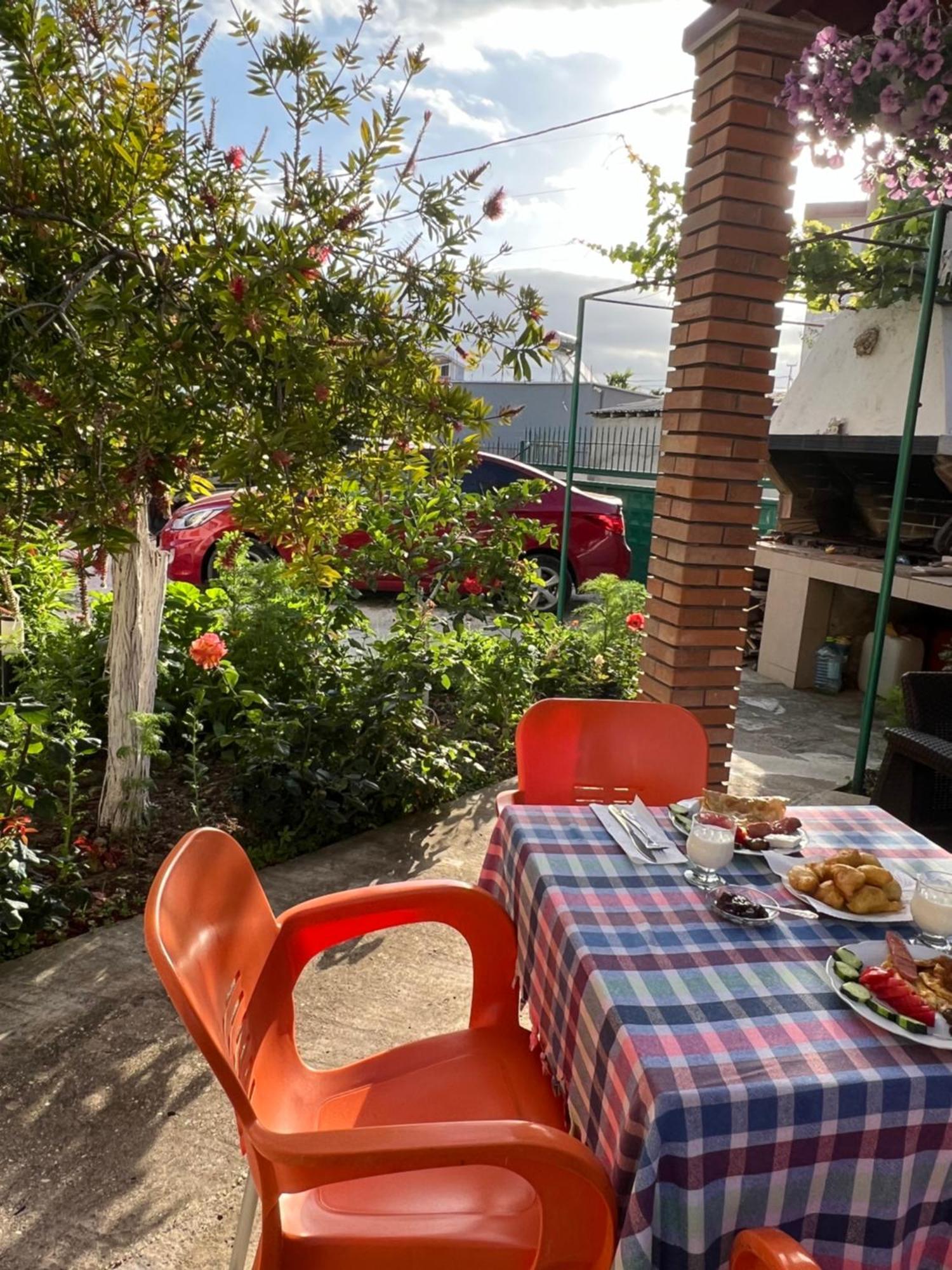 Vila Anxhelo Vlorë Екстериор снимка